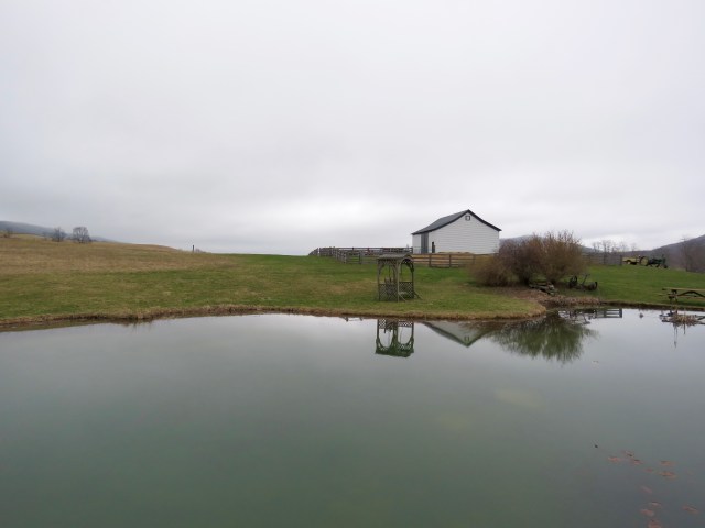 Have you ever looked at a scene as serene and peaceful as this one? My blood pressure drops 10 points just looking at it. 