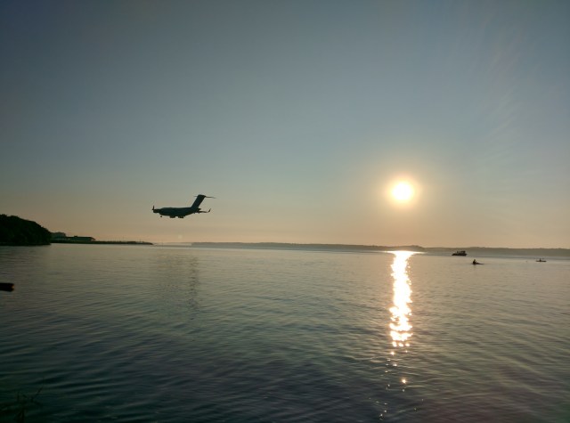 C-17 landing at MCAF Quantico as the race began; photo credit to Megan - thank you! Again! 